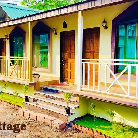 Asbii Cottage Мумбаї Екстер'єр фото